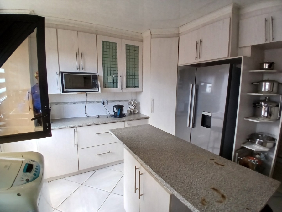 3 Bedroom Property for Sale in Maokeng Free State